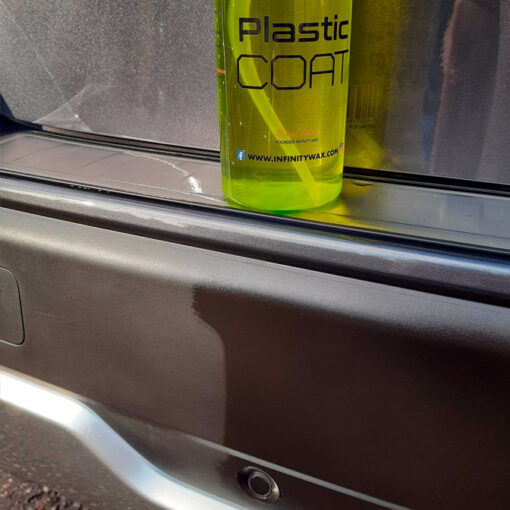 restaurador plasticos coche
